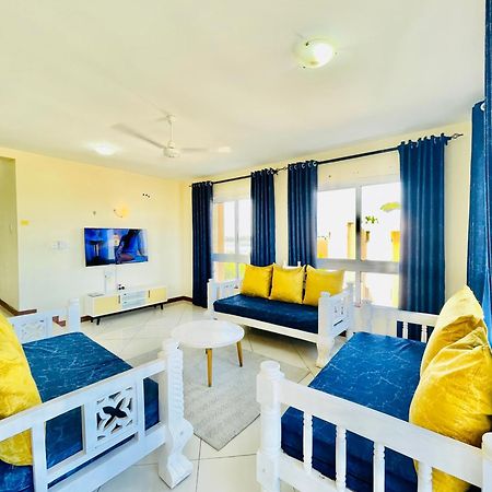 Bed and Breakfast Elna'S Nyali - Work & Unwind - Pool, Sea Views, Ac & Fast Wi-Fi Mombasa Exterior foto